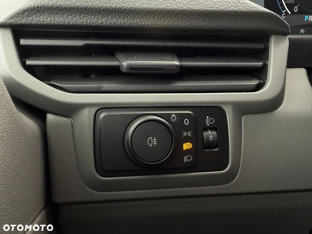 Volkswagen Transporter T7 - 28