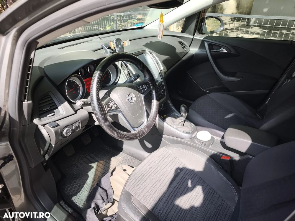 Opel Astra 1.4 ECOTEC Turbo Enjoy - 9