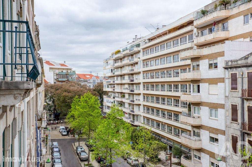 Apartamento T3 em Avenidas Novas de 122 m2 - Grande imagem: 2/23