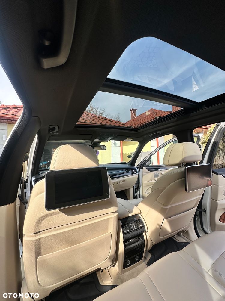 BMW X5 M M50d - 14