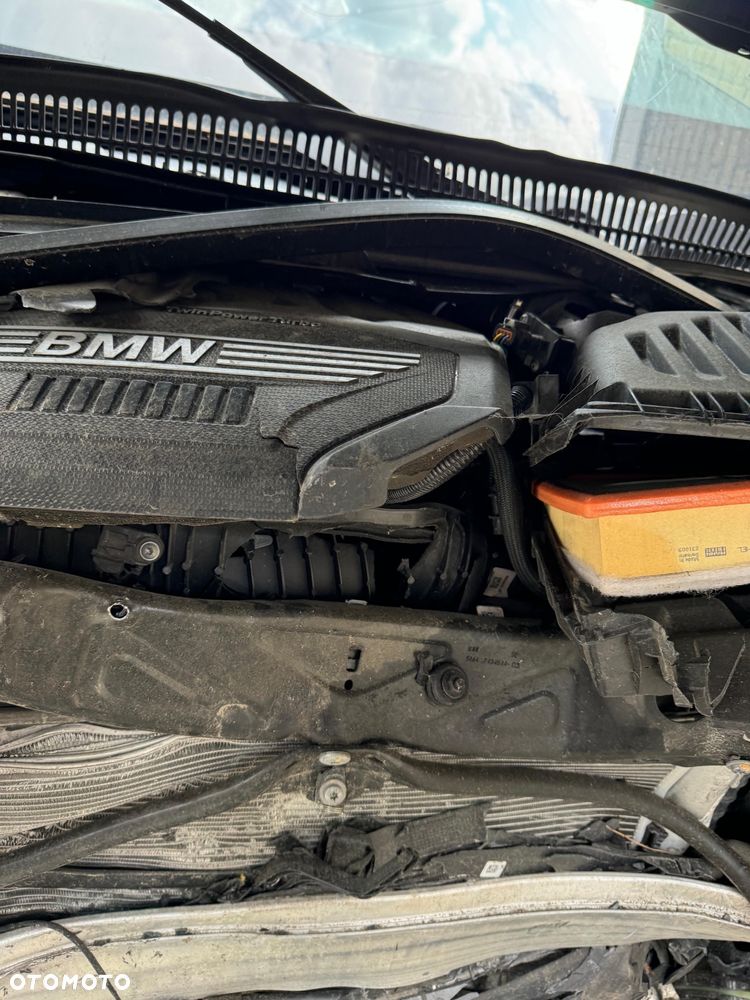 BMW X1 sDrive18i - 10