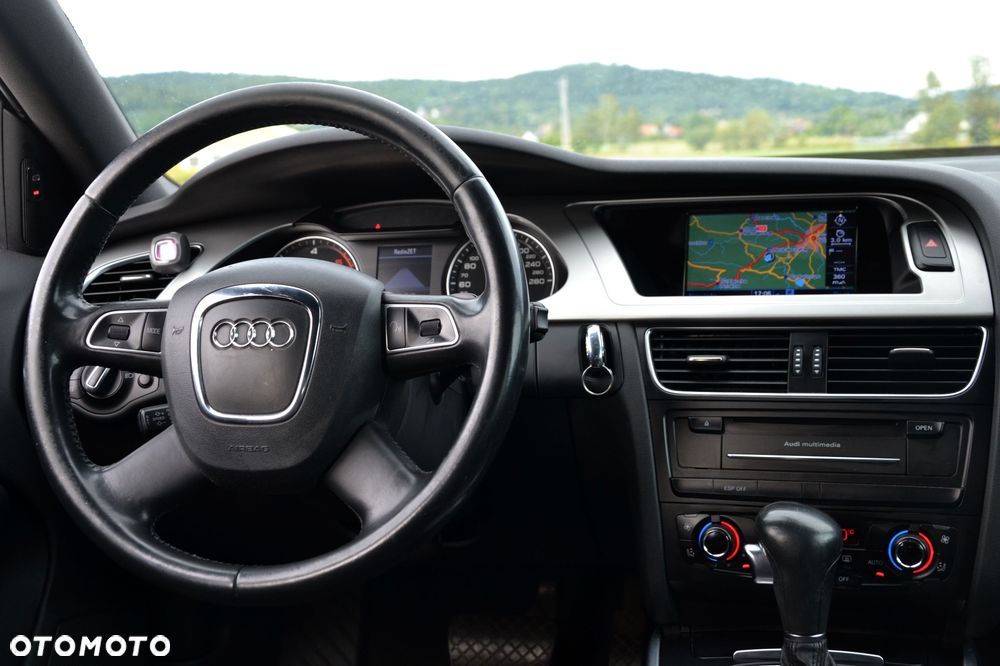 Audi A4 Avant - 9
