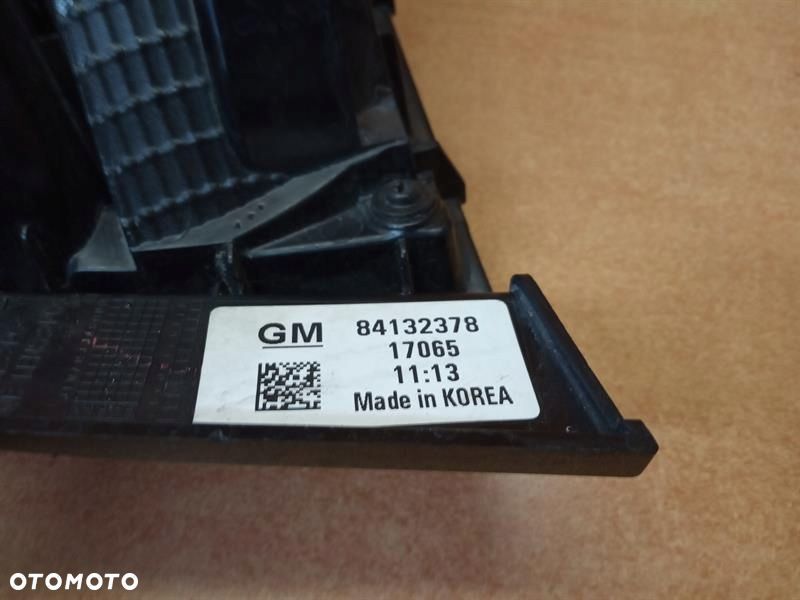 LAMPA LEWA TYLNA CHEVROLET MALIBU 84132378 GM - 2