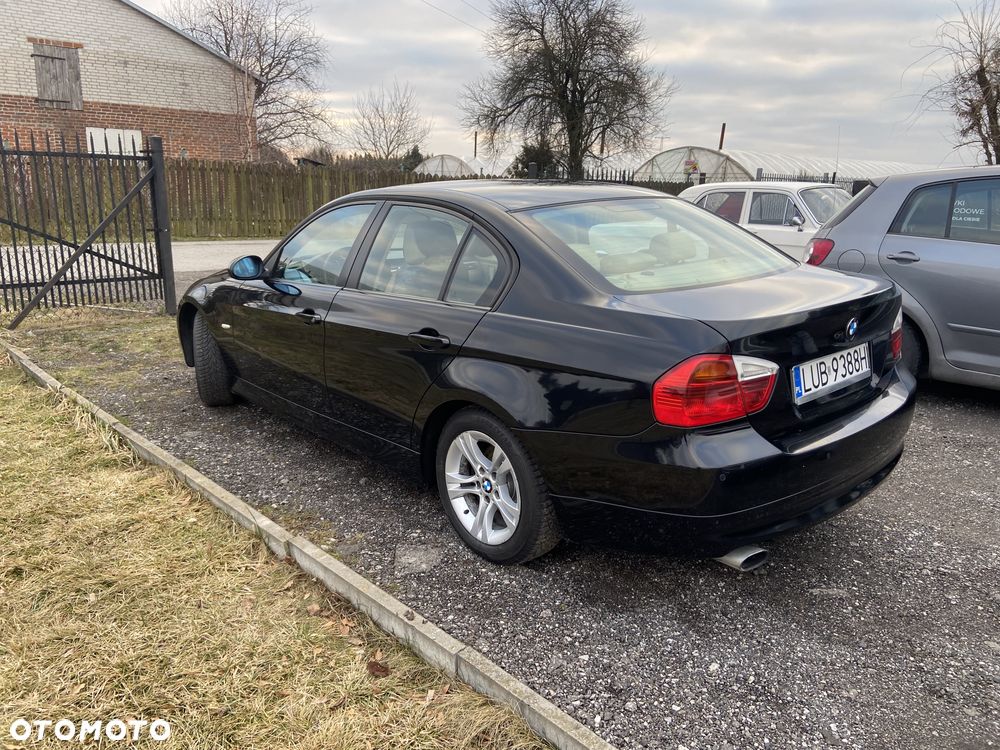 BMW Seria 3 316i - 17
