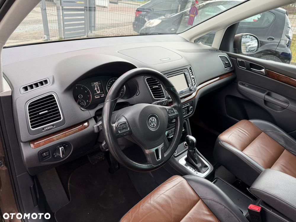 Volkswagen Sharan 2.0 TSI DSG Highline - 24