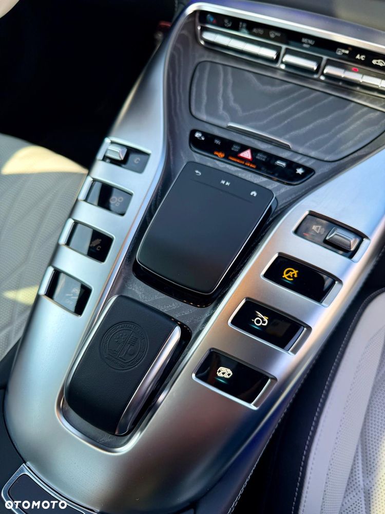 Mercedes-Benz AMG GT 53 4Matic+ Speedshift TCT 9G - 18