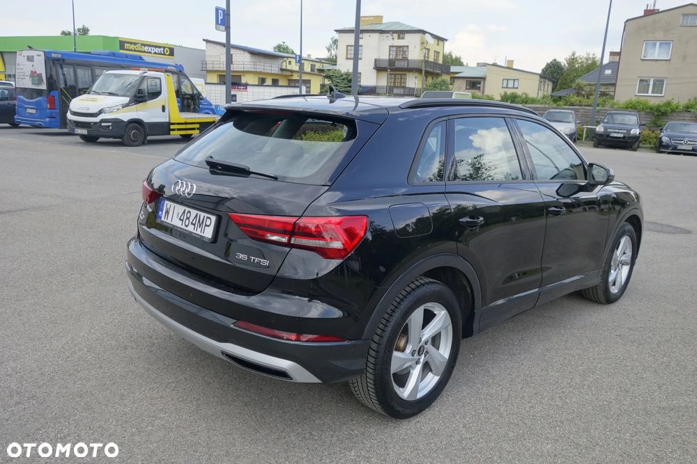 Audi Q3 35 TFSI S tronic - 4