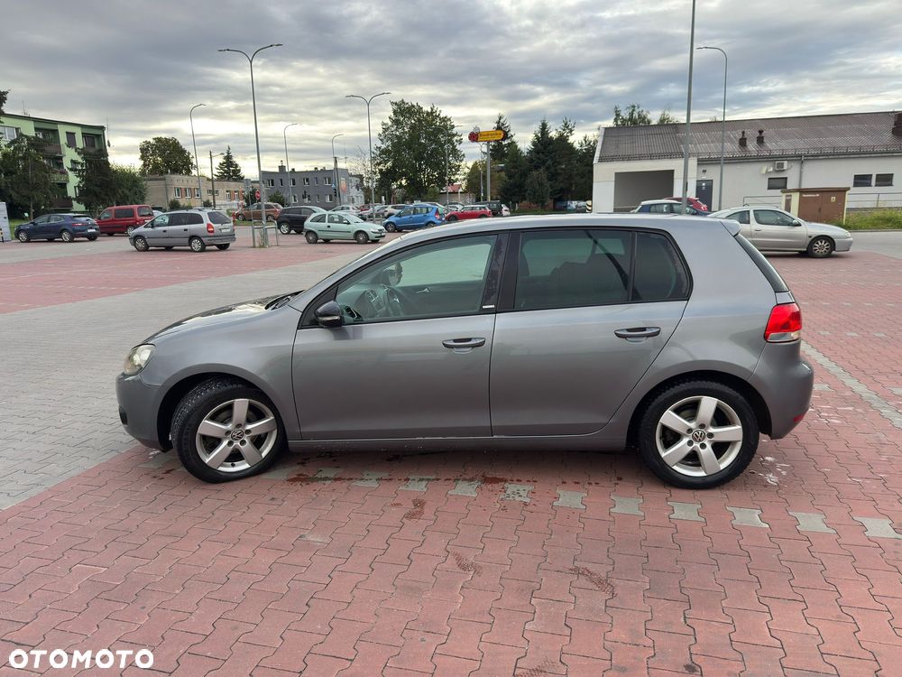 Volkswagen Golf - 2