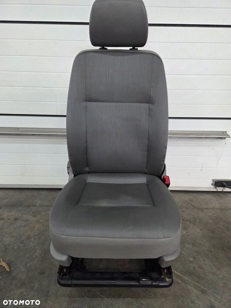 VW T5 T6 fotel pasażera przód ROBUST - 1