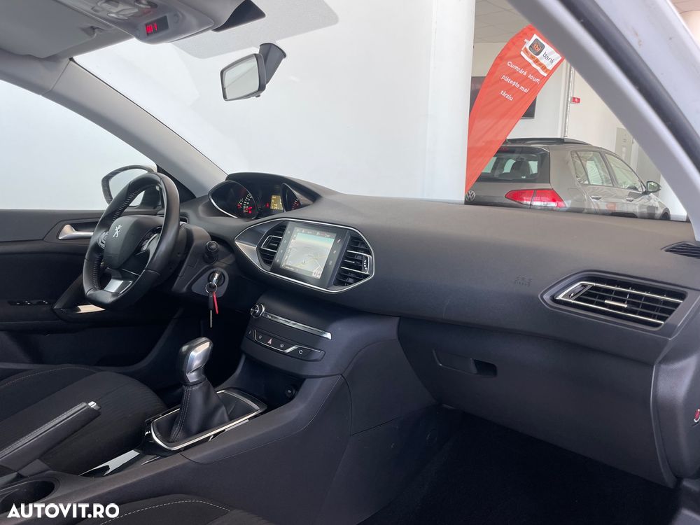 Peugeot 308 1.2 VTi Active - 27