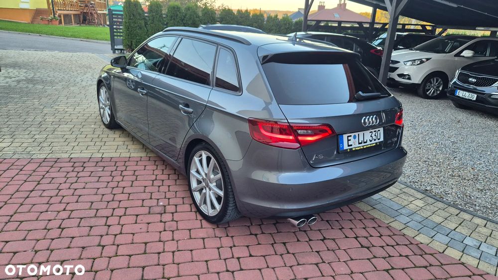 Audi A3 Sportback 2.0 TDI S line Sportpaket - 9
