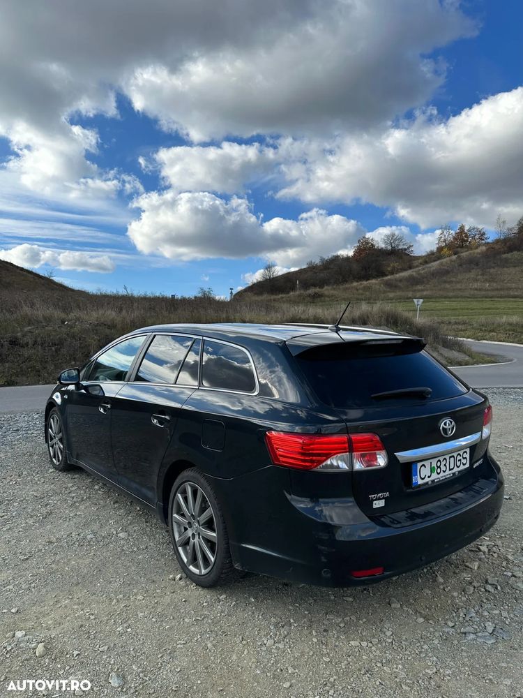 Toyota Avensis 2.2 D-CAT Luxury (consola nichel) - 7