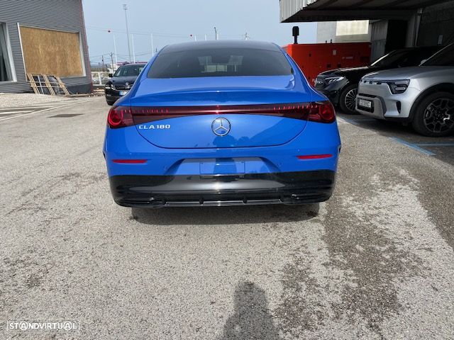 Mercedes-Benz CLA 180 Standard - 6