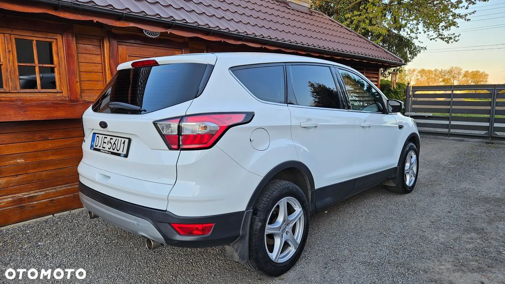 Ford Kuga 1.5 EcoBoost FWD Trend - 4
