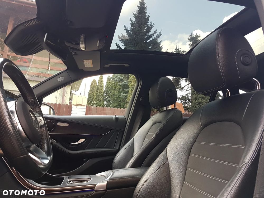 Mercedes-Benz GLC 200 4Matic 9G-TRONIC AMG Line - 9