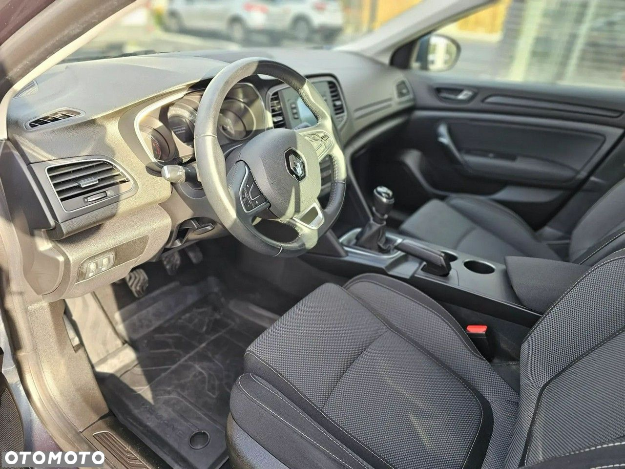 Renault Megane 1.3 TCe FAP Intens - 12