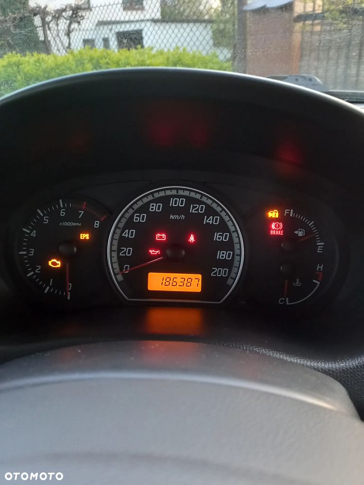 Suzuki Swift - 8