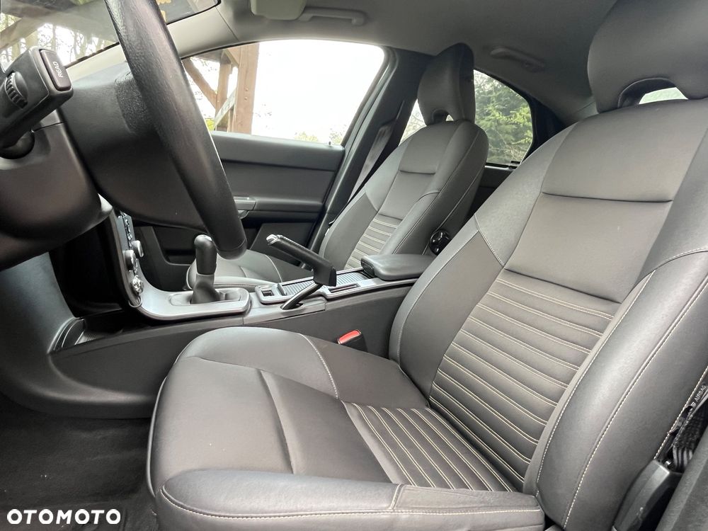 Volvo S40 2.0 Momentum - 8