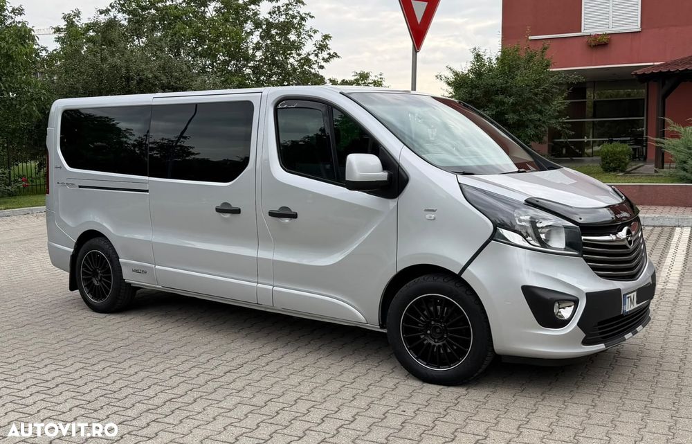 Opel Vivaro - 1