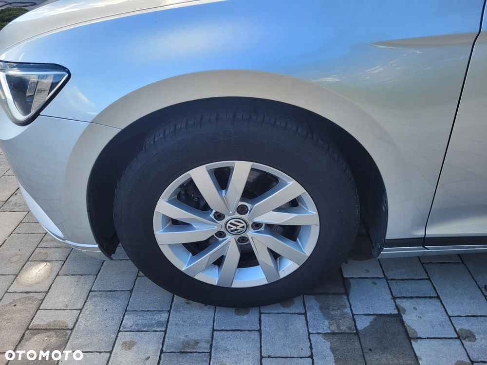 Volkswagen Passat 1.4 TSI BMT Comfortline - 38