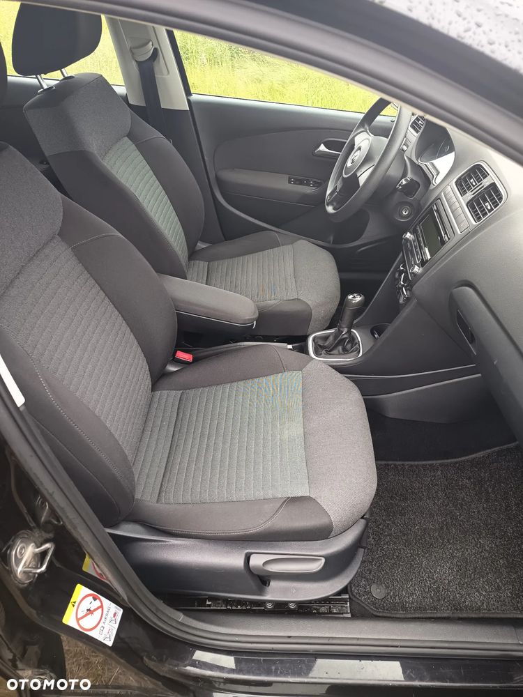 Volkswagen Polo 1.4 16V Comfortline - 9