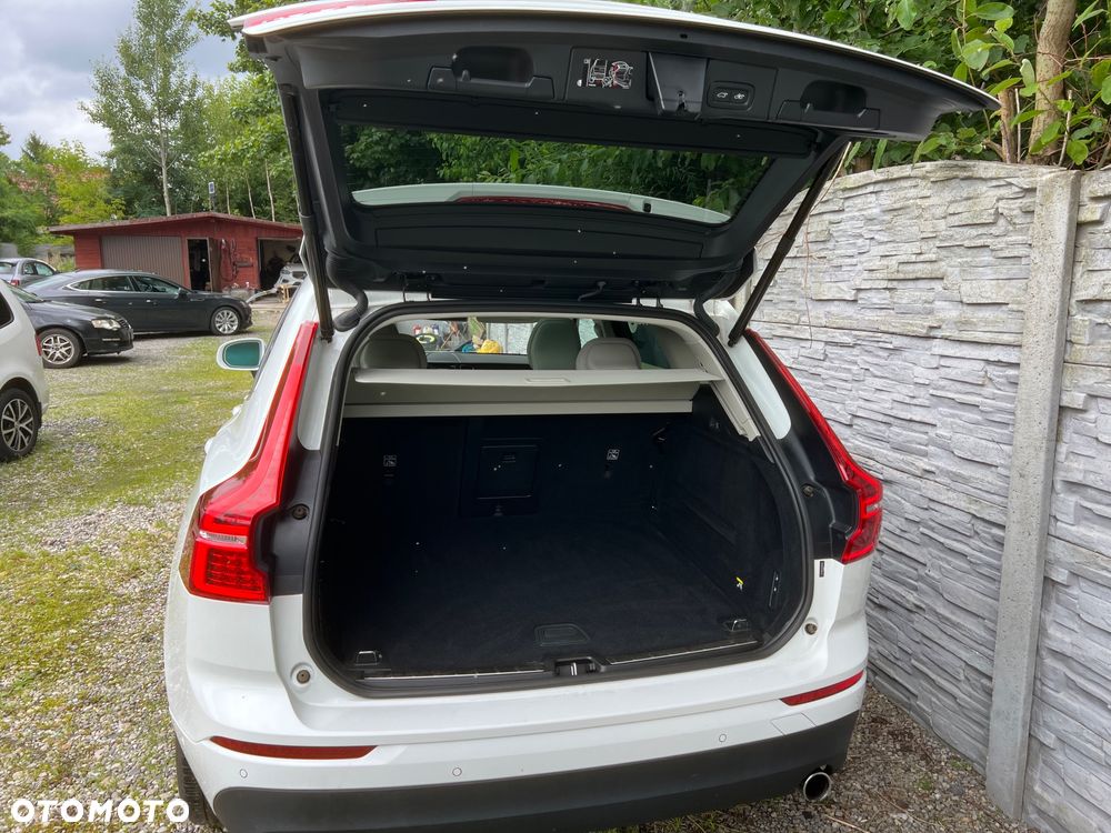 Volvo XC 60 T5 AWD Geartronic Momentum - 6