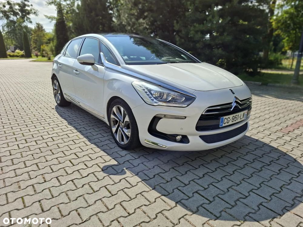 Citroën DS5 HDi 165 SoChic - 6