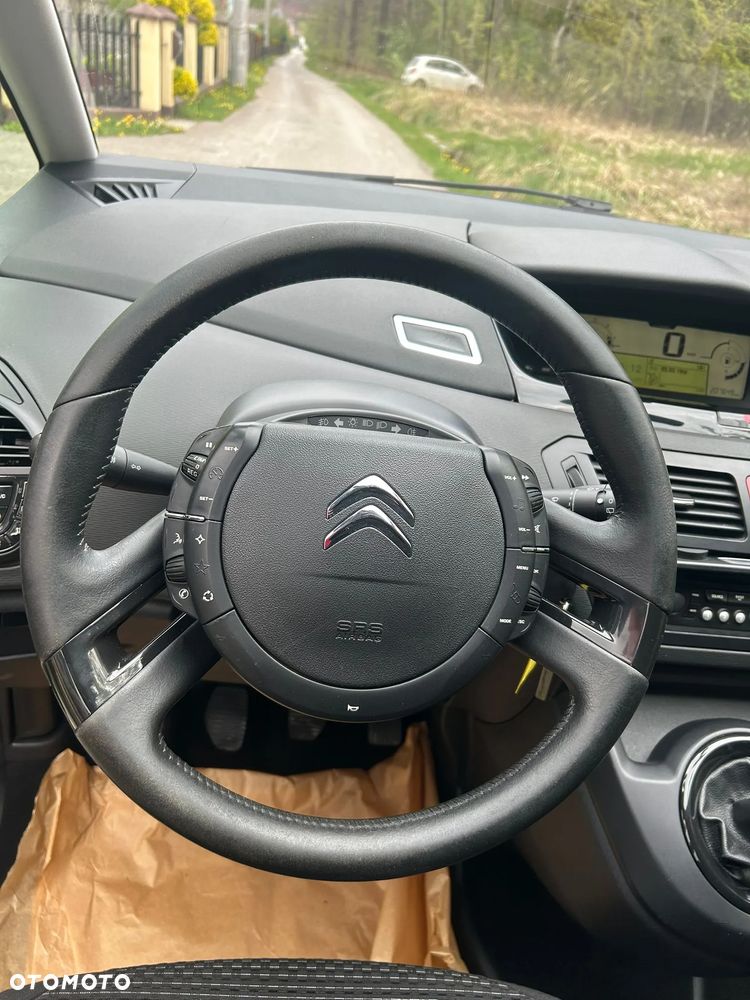 Citroën C4 Grand Picasso - 11