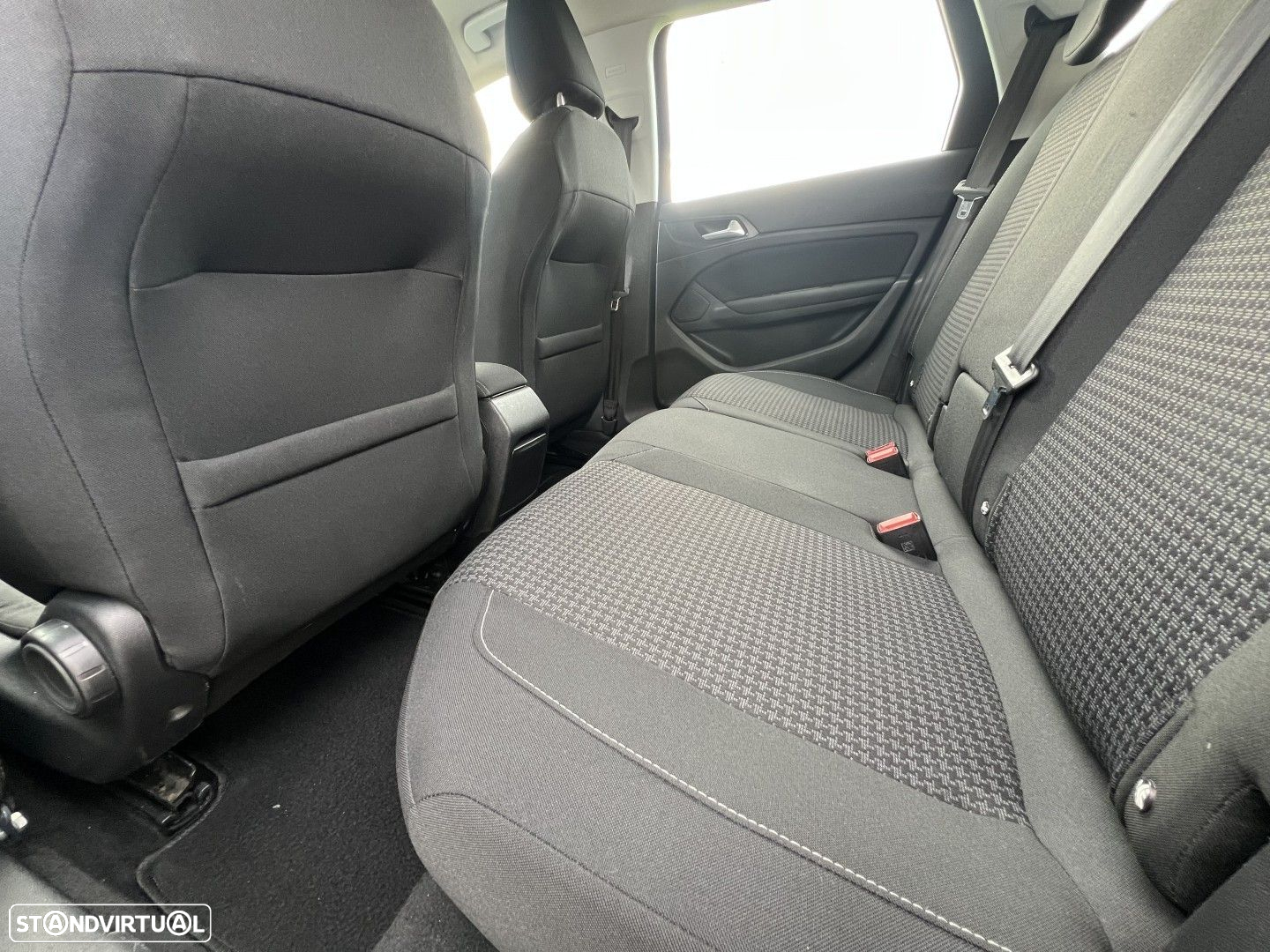 Peugeot 308 SW 1.5 BlueHDi Allure EAT8 - 40