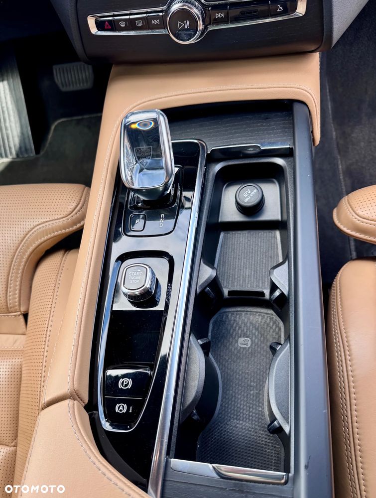 Volvo XC 90 B5 D AWD Inscription - 18