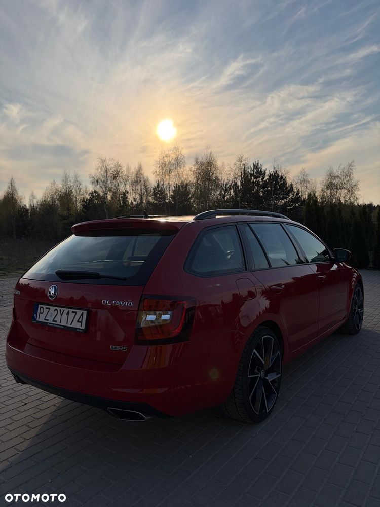 Skoda Octavia 2.0 TSI RS - 18