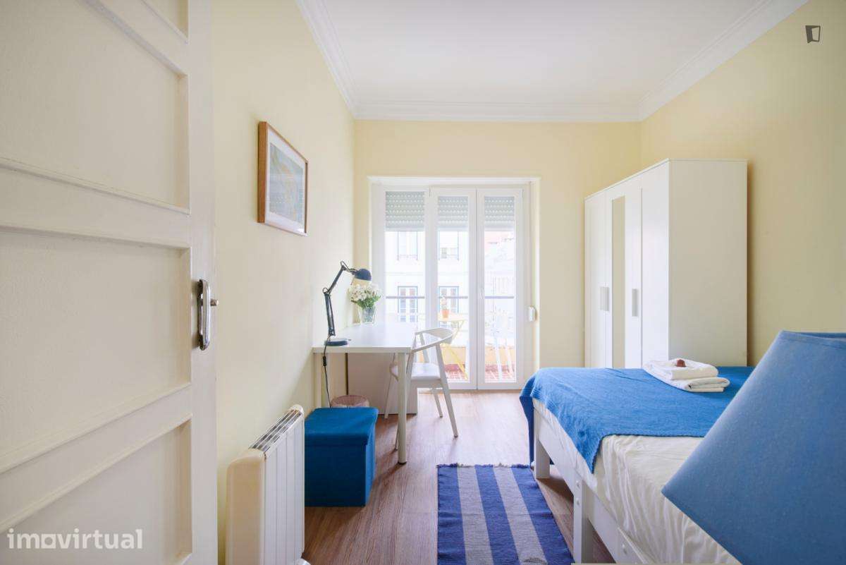 Quarto - localizado em Anjos Lisbon - Grande imagem: 5/37