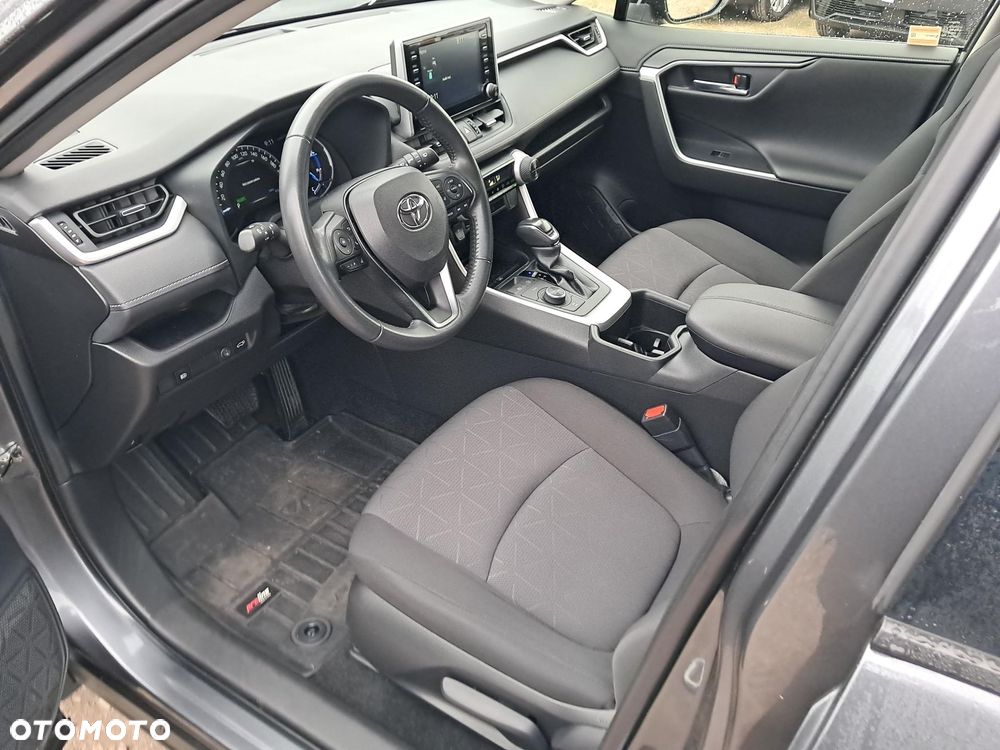 Toyota RAV4 - 9