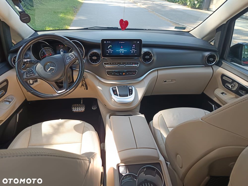 Mercedes-Benz Klasa V 300 d 4-Matic Exclusive 9G-Tronic (d³ugi) - 3