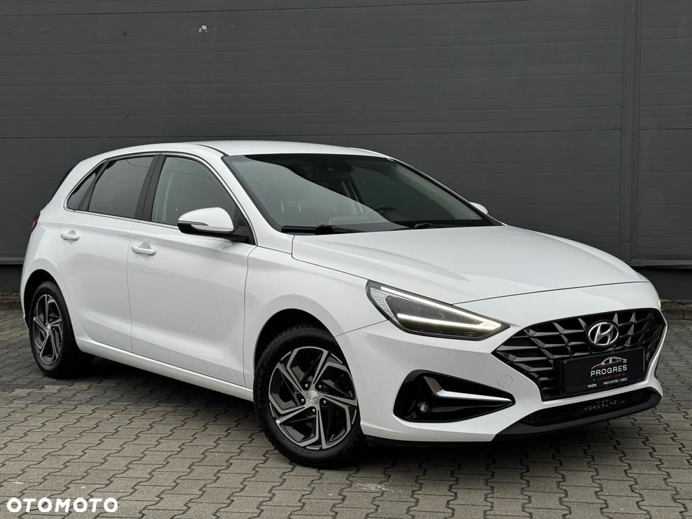 Hyundai i30 1.5 DPI Smart - 1