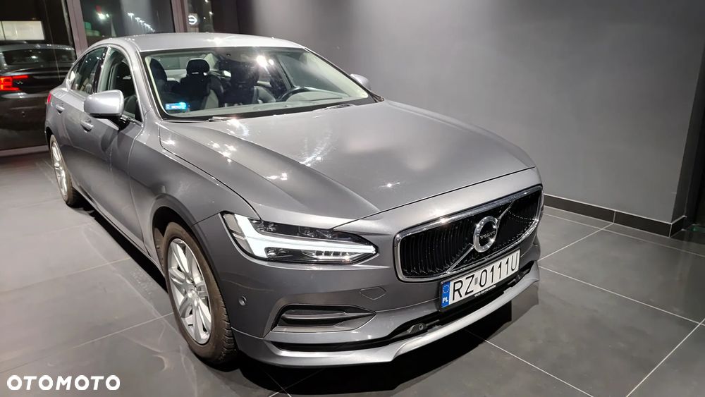 Volvo S90 D4 Momentum - 2