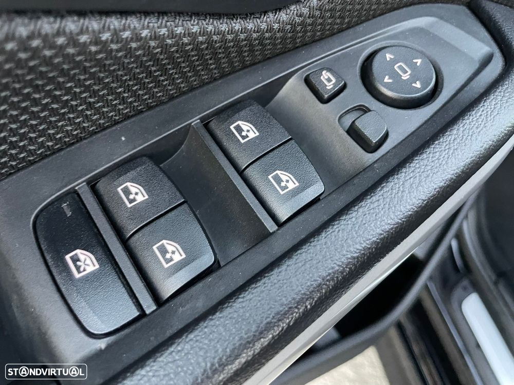 BMW 318 d Touring Auto - 31