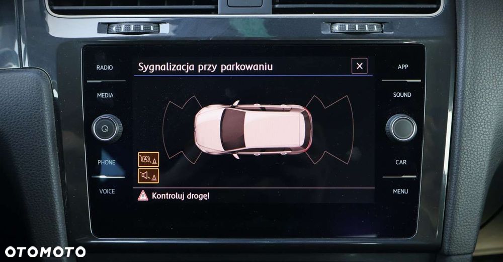 Volkswagen Golf - 21