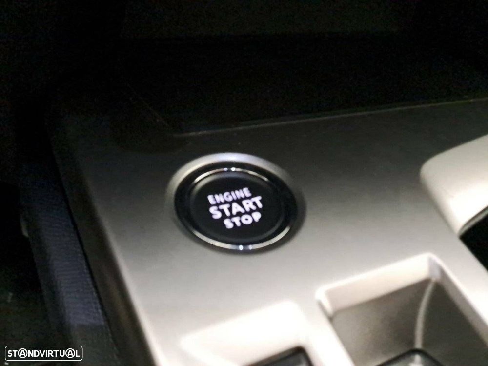 Peugeot 308 1.2 Hybrid Style e-DCS6 - 18