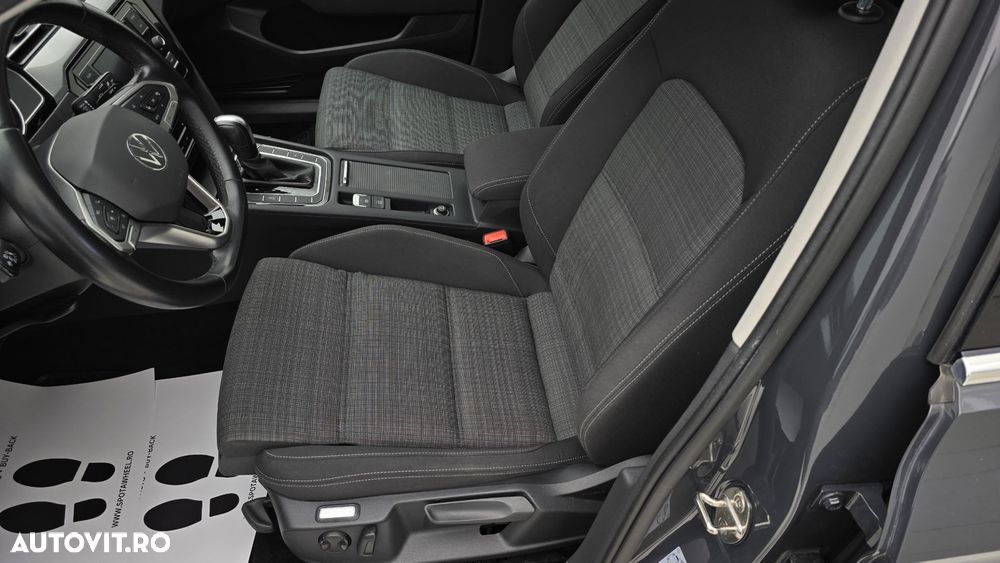 Volkswagen Passat - 12