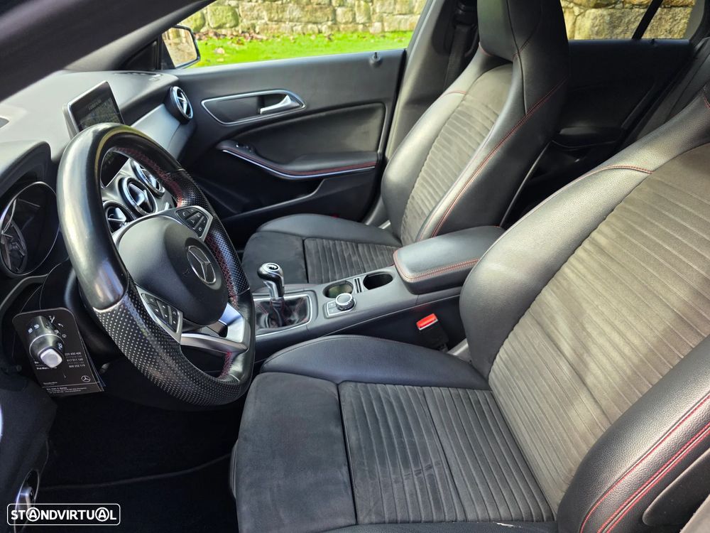 Mercedes-Benz CLA 200 d Shooting Brake AMG Line - 16