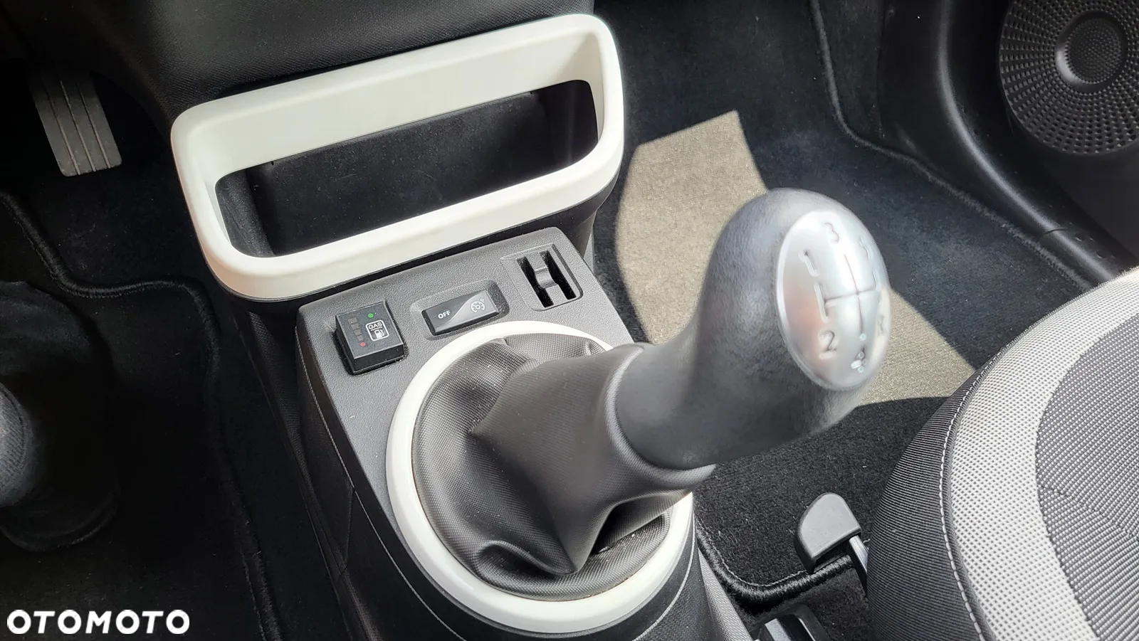 Renault Twingo SCe 70 Zen - 9