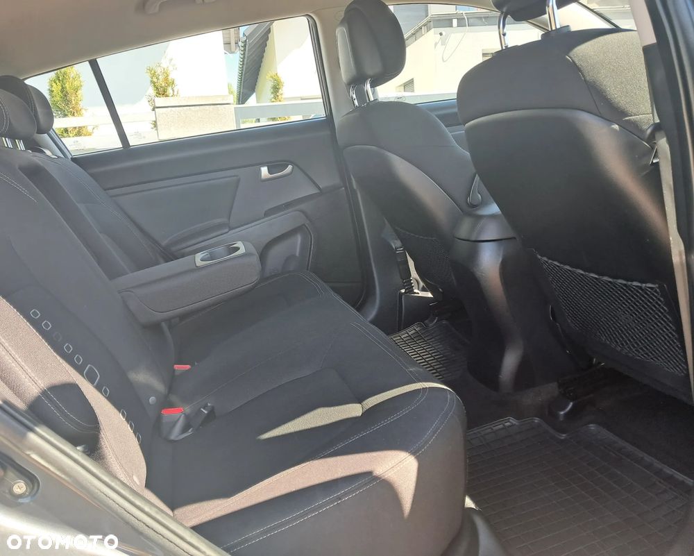 Kia Sportage - 12