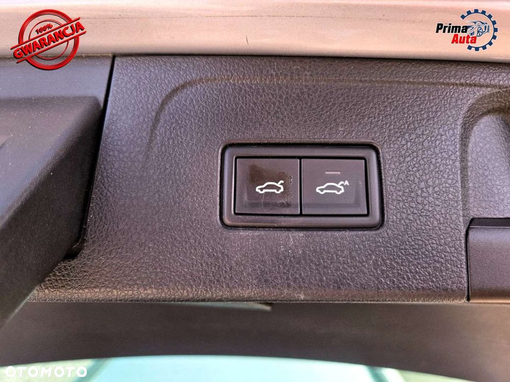 Volkswagen Passat - 16