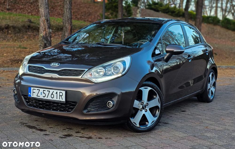 Kia Rio 1.4 L - 2
