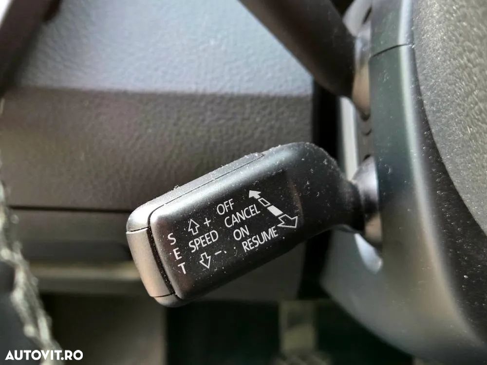 Volkswagen Passat Variant 2.0 TSI Business Edition - 25