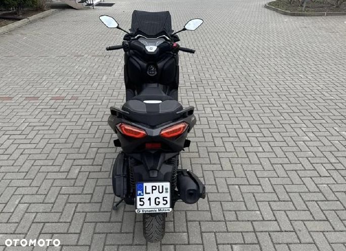 Yamaha X-max - 12