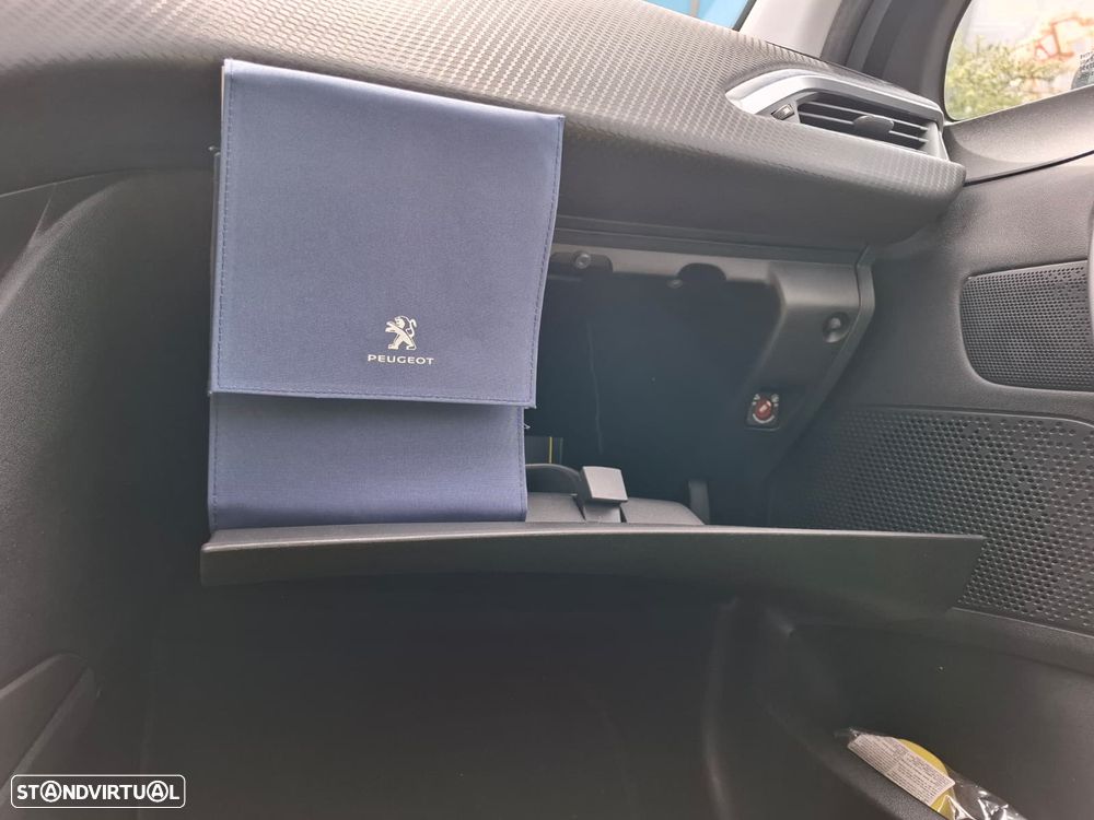 Peugeot 2008 1.2 PureTech Style - 20