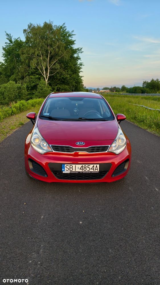 Kia Rio 1.2 L - 22