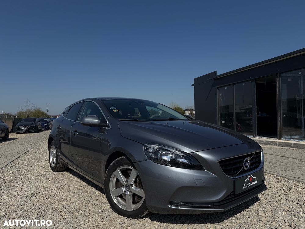 Volvo V40 D3 Summum - 2